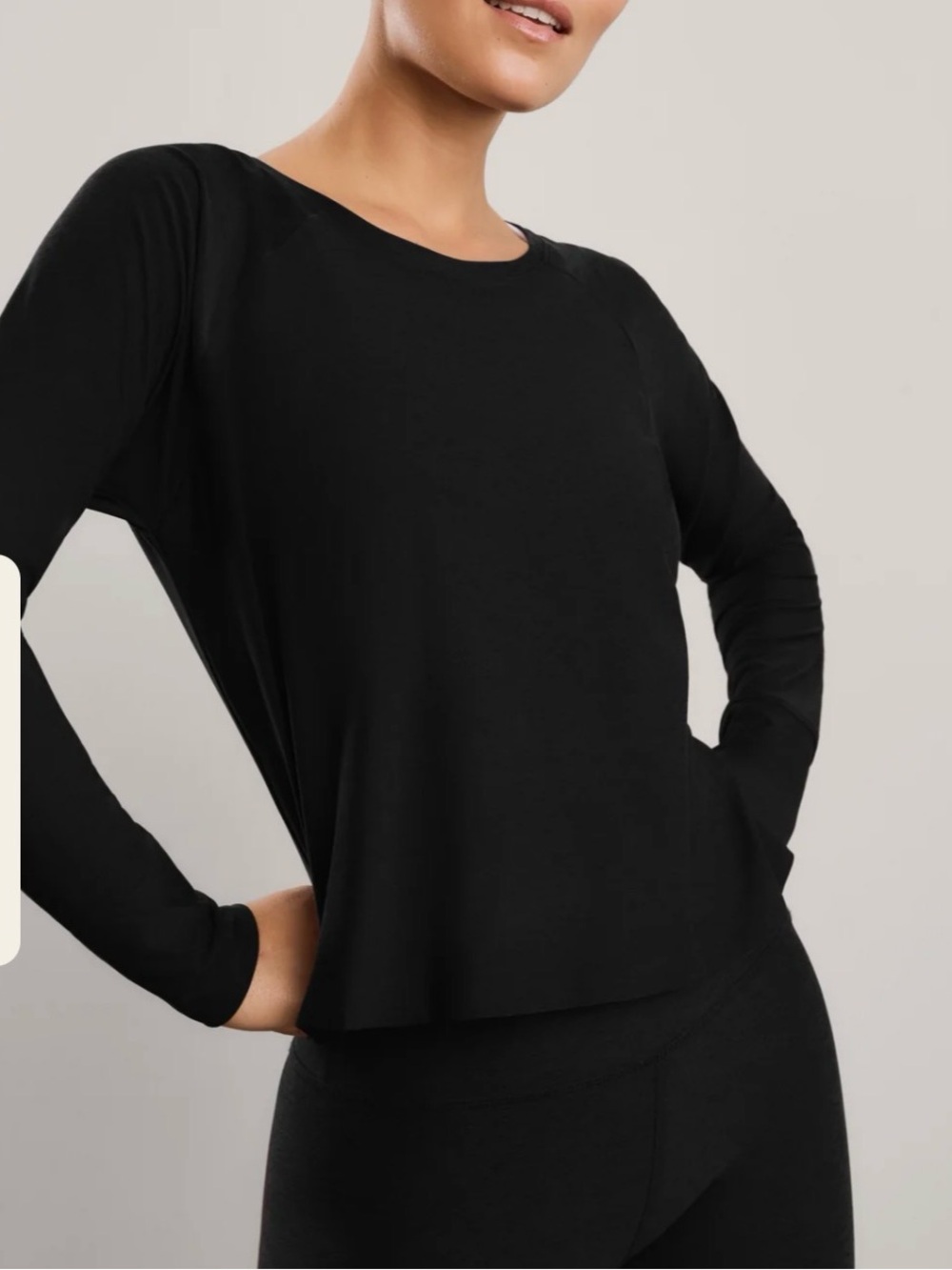 Beyond Yoga Black Long-Sleeve Women's Top Medium